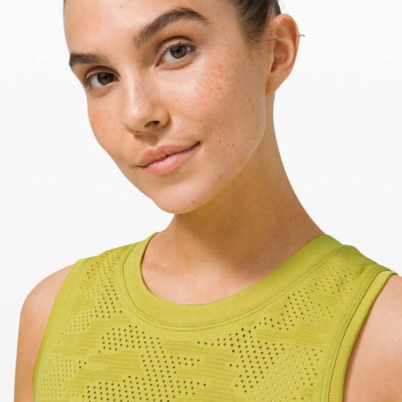 NWT Lululemon Train to Be Tank Top in MUSTARD - Picture 4 of 9